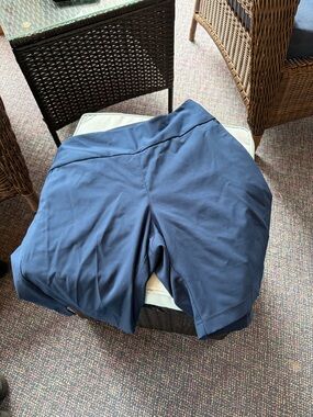 adidas Women's Navy Golf Shorts size L